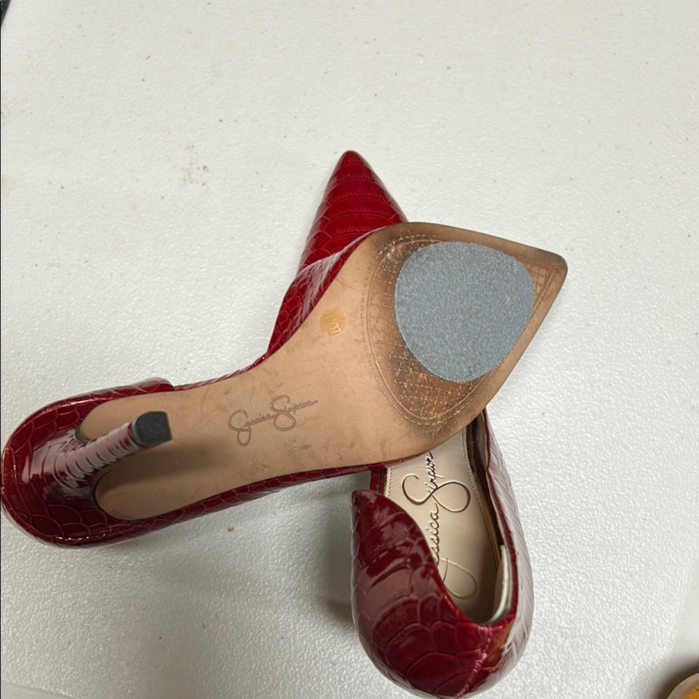 Jessica Simpson Red High Heeled Pumps - Picture 2 of 3
